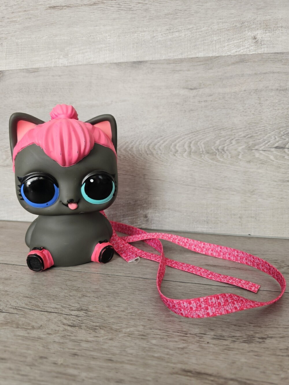 LOL Surprise Biggie Pets Spicy Kitty 7" Coin Bank Purse 2018